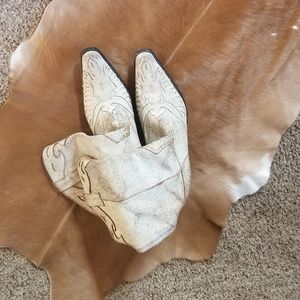 Women's cowboy boots